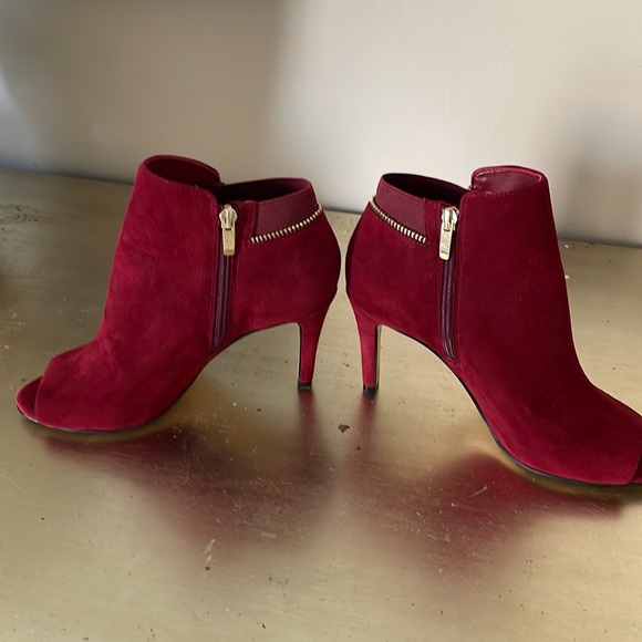 Marc Fisher Red Boots for the holidays! - Picture 6 of 6